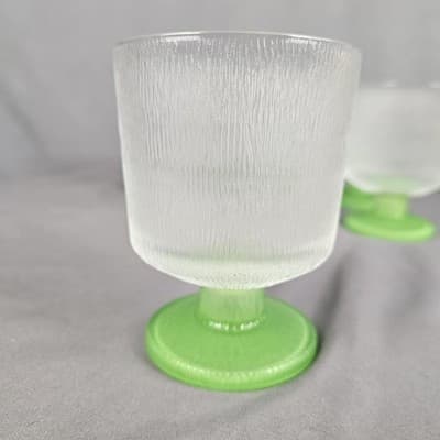 Vintage MCM Footed Texture Glass Cups Green Base Indiana Glass Set of 4 Retro - Thumbnail 3
