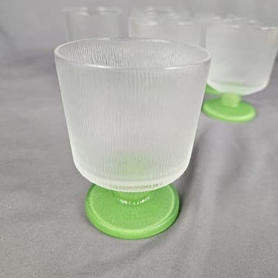 Vintage MCM Footed Texture Glass Cups Green Base Indiana Glass Set of 4 Retro - Thumbnail 4