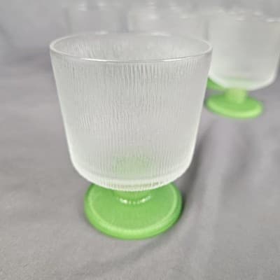 Vintage MCM Footed Texture Glass Cups Green Base Indiana Glass Set of 4 Retro - Thumbnail 5