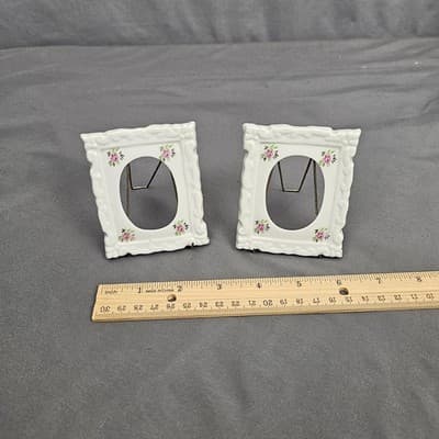 Porcelain Small White w Roses Picture Frames Set of 2 with Stands - Thumbnail 3