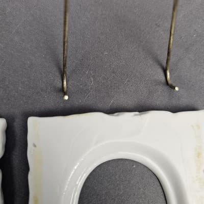 Porcelain Small White w Roses Picture Frames Set of 2 with Stands - Thumbnail 7