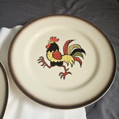 Vintage 4 Metlox Poppytrail Red Rooster Dinner Plates, 10” Diameter - Thumbnail 5