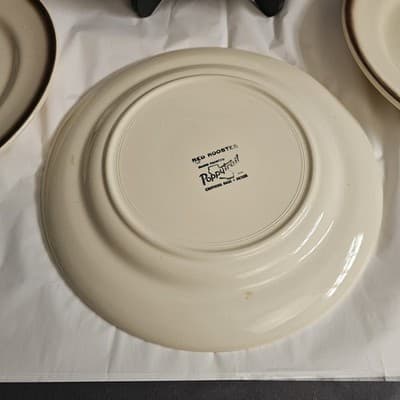 Vintage 4 Metlox Poppytrail Red Rooster Dinner Plates, 10” Diameter - Thumbnail 8