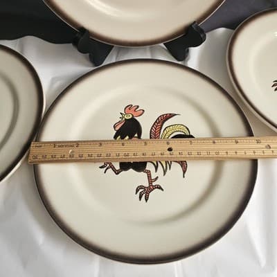 Vintage 4 Metlox Poppytrail Red Rooster Dinner Plates, 10” Diameter - Thumbnail 7