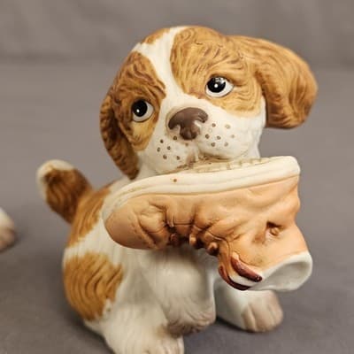 Vintage Homco Set Of 2 Puppy Dog Figurines Chewing On Sneakers #1405 White Brown - Thumbnail 6