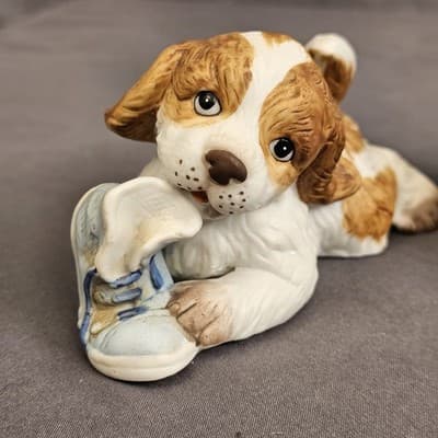 Vintage Homco Set Of 2 Puppy Dog Figurines Chewing On Sneakers #1405 White Brown - Thumbnail 5