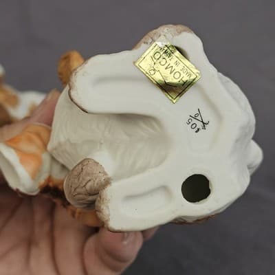 Vintage Homco Set Of 2 Puppy Dog Figurines Chewing On Sneakers #1405 White Brown - Thumbnail 8