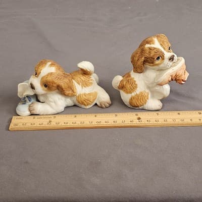 Vintage Homco Set Of 2 Puppy Dog Figurines Chewing On Sneakers #1405 White Brown - Thumbnail 9