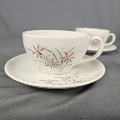 Carefree True China Cup & Saucer Flame Lily Syracuse Set of 2 USA - Thumbnail 2