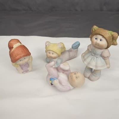 OAA Inc Vintage 1984 Porcelain Cabbage Patch Baby Figurines Lot 4 - Thumbnail 2