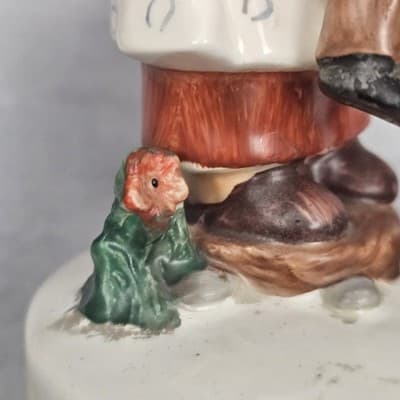 Vintage Lefton Hand Painted Girl Over Bird Bath Porcelian Figurine 07821 - Thumbnail 5