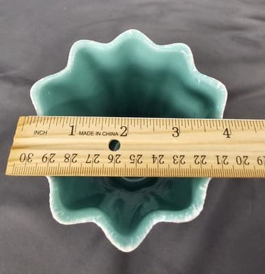 Vintage 7.5" Vase USA Pottery Splatter texture with Turquiose and Ruffled Top - Thumbnail 7