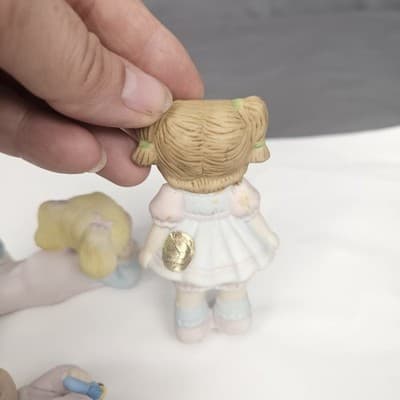 OAA Inc Vintage 1984 Porcelain Cabbage Patch Baby Figurines Lot 4 - Thumbnail 5