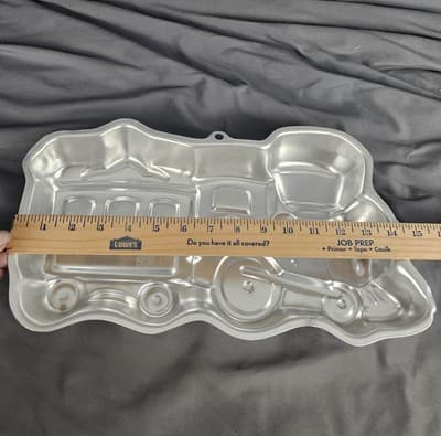2003 Wilton Railroad Locomotive Train Baking Cake Pan Mold Aluminum #2105-2076 - Thumbnail 5