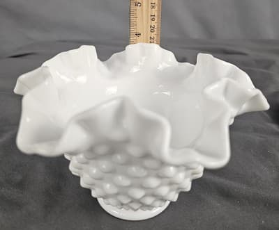 Vintage Fenton White Milk Glass Hobnail Rose Bowl Ruffled Edge 3.5 Inch Pre-Logo - Thumbnail 8