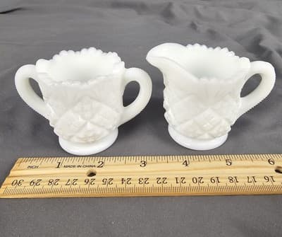 Small Westmoreland Milk Glass Sugar and Creamer, Mini Milk Sugar Quilt Pattern - Thumbnail 5