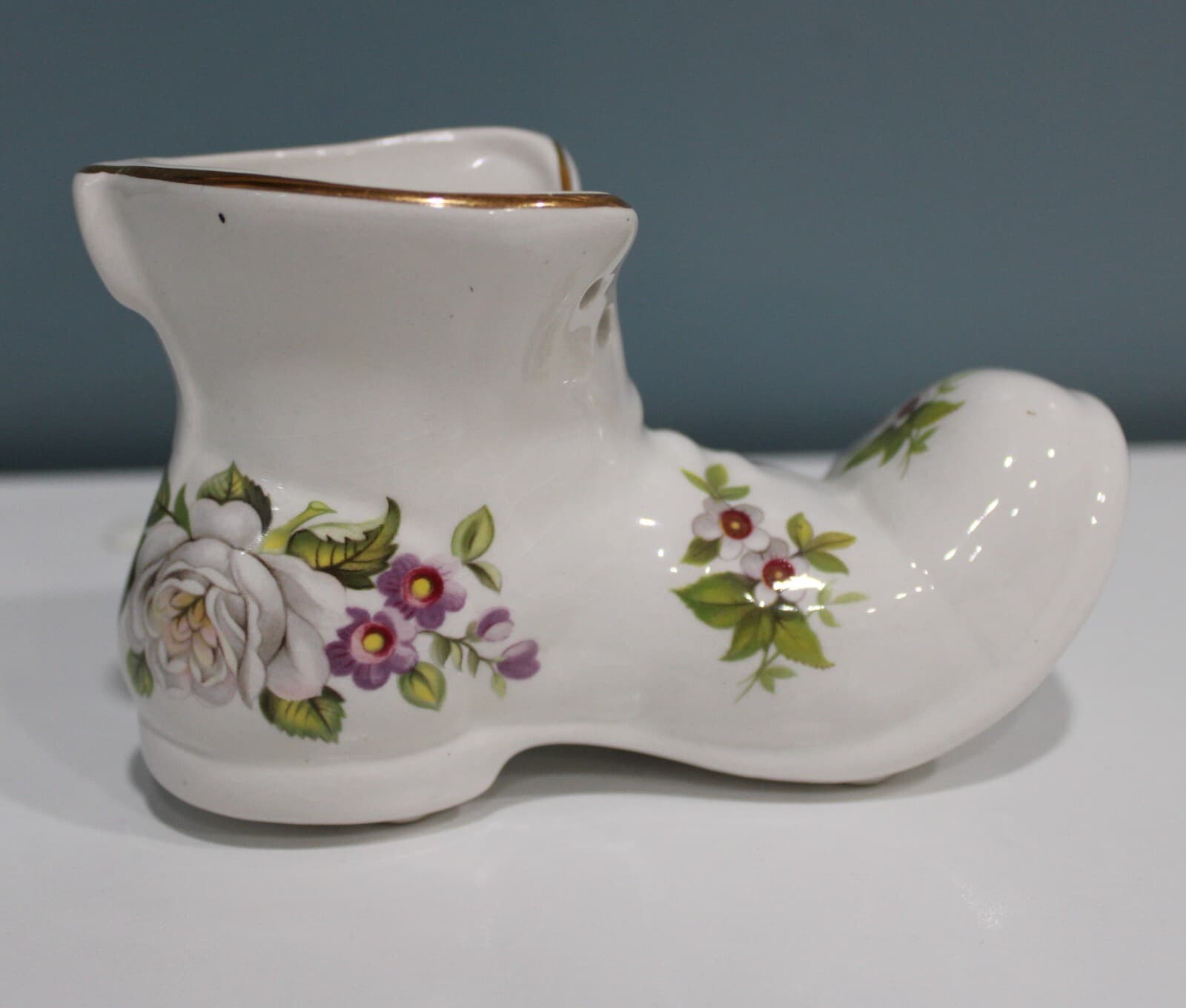 VINTAGE “HARMONY ROSE” PATTERN BOOT POTTERY - OLD FOLEY JAMES KENT LTD - Thumbnail 3