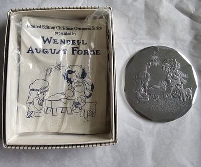 Wendell August Forge Ornament 1994 Christmas Manger w box - Thumbnail 4