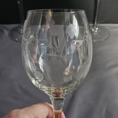 Vintage Bulgaria Hand Cut Crystal Wine Glasses Floral Set 4 Excellent 9" Tall - Thumbnail 3