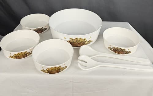 Vintage Sterilite 7 Piece Matching 4 Salad Bowls Set Daisies In Basket - Thumbnail 2