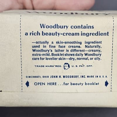 Vintage Woodbury Facial Soap Bars New Old Stock 1940s Prop 1 package with 3 bars - Thumbnail 4