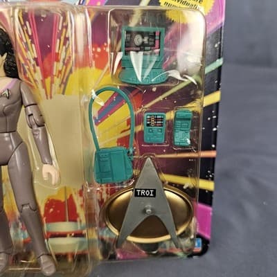 Star Trek TNG DEANNA TROI *Unopened* Playmates Action Figure 1993 With Gear - Thumbnail 3