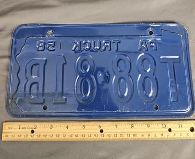 Vintage Pennsylvania 58 Truck License Plate PA T88-81B Expired - Thumbnail 2