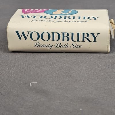 Vintage Woodbury Beauty Bath Size 4" Soap Bar New Old Stock 1940s Prop - Thumbnail 2