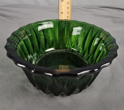 Vintage Green Hoosier Glass Bowl / Dish Scalloped Edge #4056 - Thumbnail 6