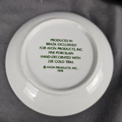 Avon Strawberry Demitasse Cup and Saucer 22k Gold Trim Set Of Five 1978 Candles - Thumbnail 6