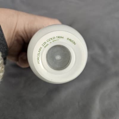 Vintage Avon Strawberry Porcelain Sugar Shaker - 22K Gold Trim , Made In Brazil - Thumbnail 4