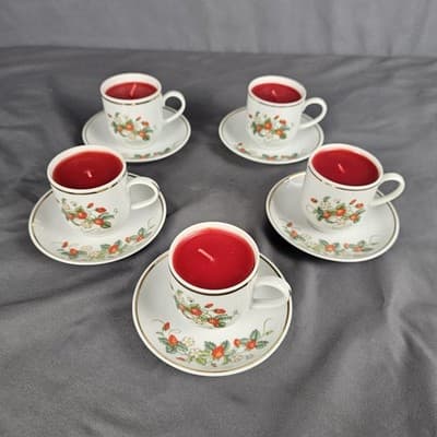 Avon Strawberry Demitasse Cup and Saucer 22k Gold Trim Set Of Five 1978 Candles - Thumbnail 2