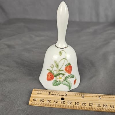 Smucker's Woodmere Strawberry Bell Limited Edition USA - Thumbnail 7