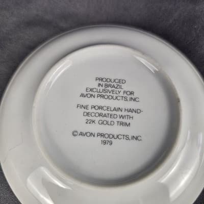 2 Vintage Avon porcelain mini plate with butterflies- 22kt gold trim -4½" dia. - Thumbnail 4