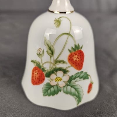 Smucker's Woodmere Strawberry Bell Limited Edition USA - Thumbnail 2