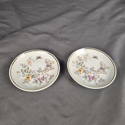 2 Vintage Avon porcelain mini plate with butterflies- 22kt gold trim -4½" dia. - Thumbnail 2