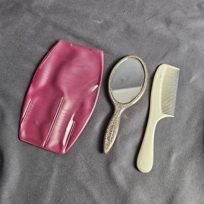 Vintage Child's Comb & Mirror Set in Case Floral Design Made in England 5" Long - Thumbnail 4