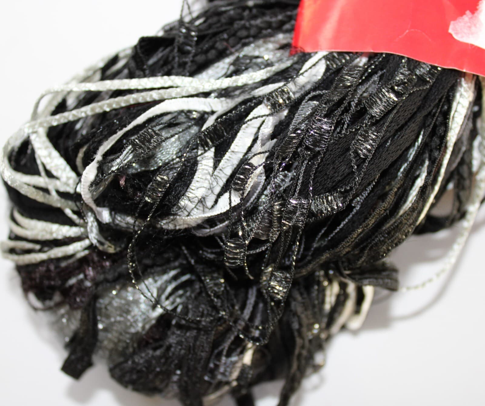 Feza ALP Premier Col415 Black & Silver Mixed Hand Tied Yarn 100g 210yd - Thumbnail 2