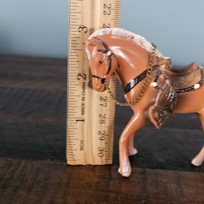 Vintage Cast Metal Horse Miniature Figurine w Western Saddle Mid Century Painted - Thumbnail 9