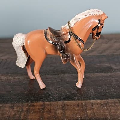 Vintage Cast Metal Horse Miniature Figurine w Western Saddle Mid Century Painted - Thumbnail 2