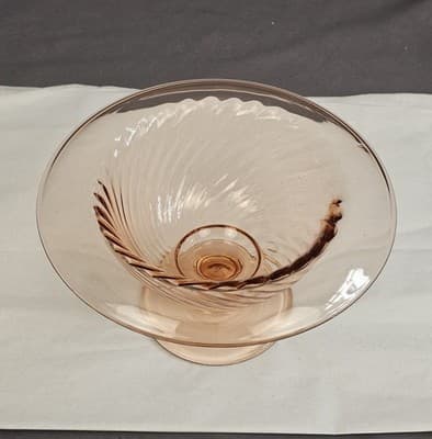 Imperial Twist Optic Pink Footed Pedestal Bowl Swirl with Rolled Rim Dish 1920s - Thumbnail 3
