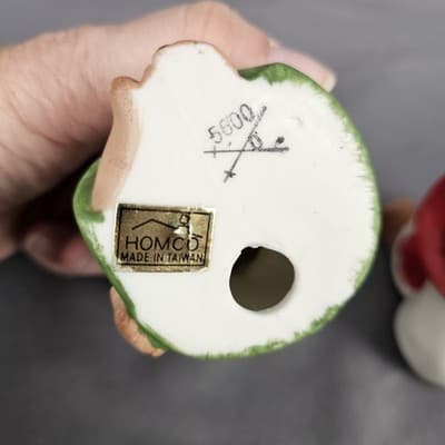 Homco Claus Family Bears Santa and Mrs. w/ Child Set of 3 Figurines #5600 - Thumbnail 8