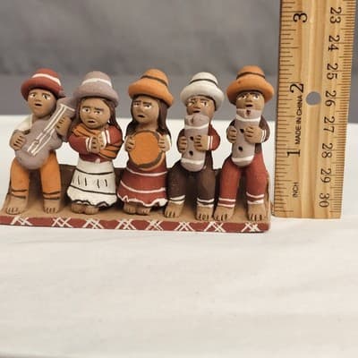 Vintage Peruvian Terra Cotta Clay Pottery Folk Group of Musicians 2.25" Tall - Thumbnail 5