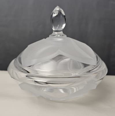 Vintage Cristal D'Arques *Clear & Frosted* Leaded Crystal Candy Dish With Lid - Thumbnail 3
