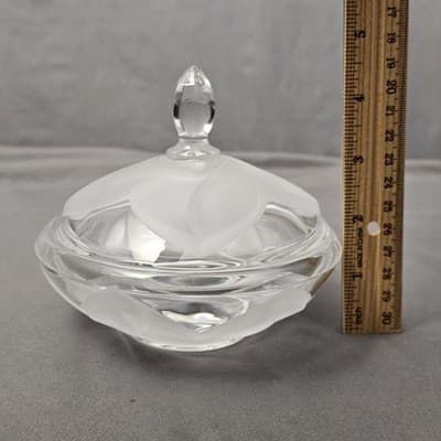 Vintage Cristal D'Arques *Clear & Frosted* Leaded Crystal Candy Dish With Lid - Thumbnail 12