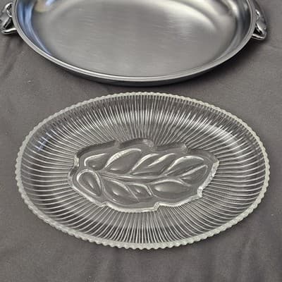 Vintage Oval Glass Tray with Fixed Silver-Plate Gallery Rim - EUC - Thumbnail 6