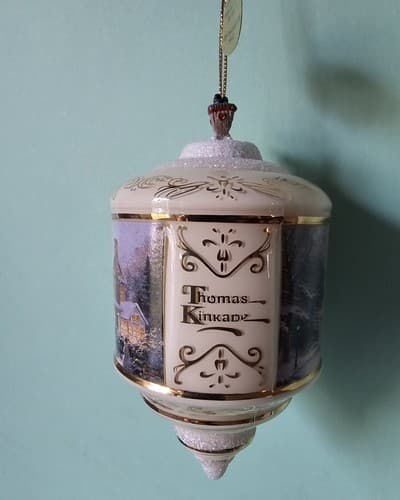 2001 Bradford Editions Thomas Kinkade Ornament EUC Victorian Christmas III Glass - Thumbnail 2