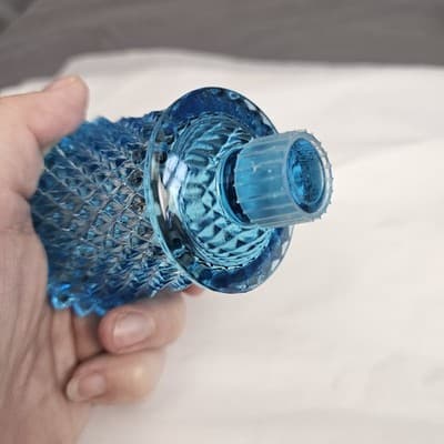 Vintage Blue Diamond Point Glass Peg Votive Cup Candle Holder Excellent Cond. - Thumbnail 5