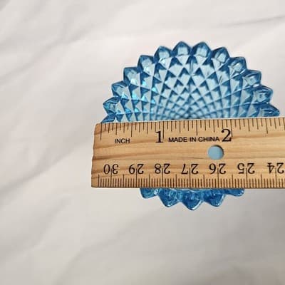 Vintage Blue Diamond Point Glass Peg Votive Cup Candle Holder Excellent Cond. - Thumbnail 7