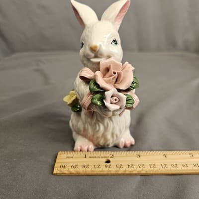 Vintage Porcelain Bunny Rabbit with Flowers Figurine Easter - Thumbnail 11